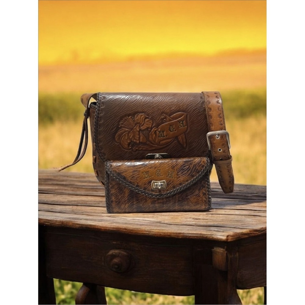 Vtg 70s Floral Full Grain Leather Tooled Painted Shoulder Bag‎ Purse Boho Hippie